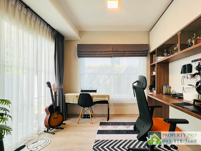 ขายบ้านบางนา แบริ่ง ลาซาล : ขาย บ้าน Anya บางนา รามคำแหง 2 บ้านแฝด แบบ 2 ห้องนอน 43 ตรว 146 ตรม สไตล์ French Country สภาพใหม่เอี่ยม เฟอร์นิเจอร์ เครื่องใช้ไฟฟ้าครบ ใกล้ เฉลิมพระเกียรติ ร.9 Mega Bangna ราชวินิตบางแก้ว สนามบินสุวรรณภูมิ : SL24S-002