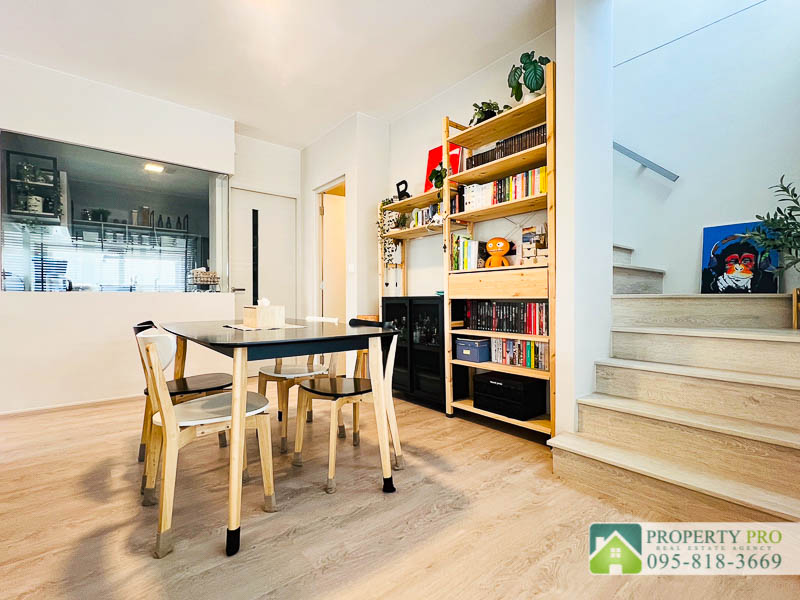 ขายบ้านบางนา แบริ่ง ลาซาล : ขาย บ้าน Anya บางนา รามคำแหง 2 บ้านแฝด แบบ 2 ห้องนอน 43 ตรว 146 ตรม สไตล์ French Country สภาพใหม่เอี่ยม เฟอร์นิเจอร์ เครื่องใช้ไฟฟ้าครบ ใกล้ เฉลิมพระเกียรติ ร.9 Mega Bangna ราชวินิตบางแก้ว สนามบินสุวรรณภูมิ : SL24S-002