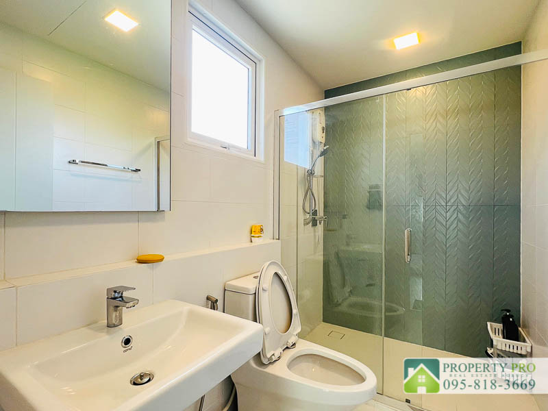 ขายบ้านบางนา แบริ่ง ลาซาล : ขาย บ้าน Anya บางนา รามคำแหง 2 บ้านแฝด แบบ 2 ห้องนอน 43 ตรว 146 ตรม สไตล์ French Country สภาพใหม่เอี่ยม เฟอร์นิเจอร์ เครื่องใช้ไฟฟ้าครบ ใกล้ เฉลิมพระเกียรติ ร.9 Mega Bangna ราชวินิตบางแก้ว สนามบินสุวรรณภูมิ : SL24S-002