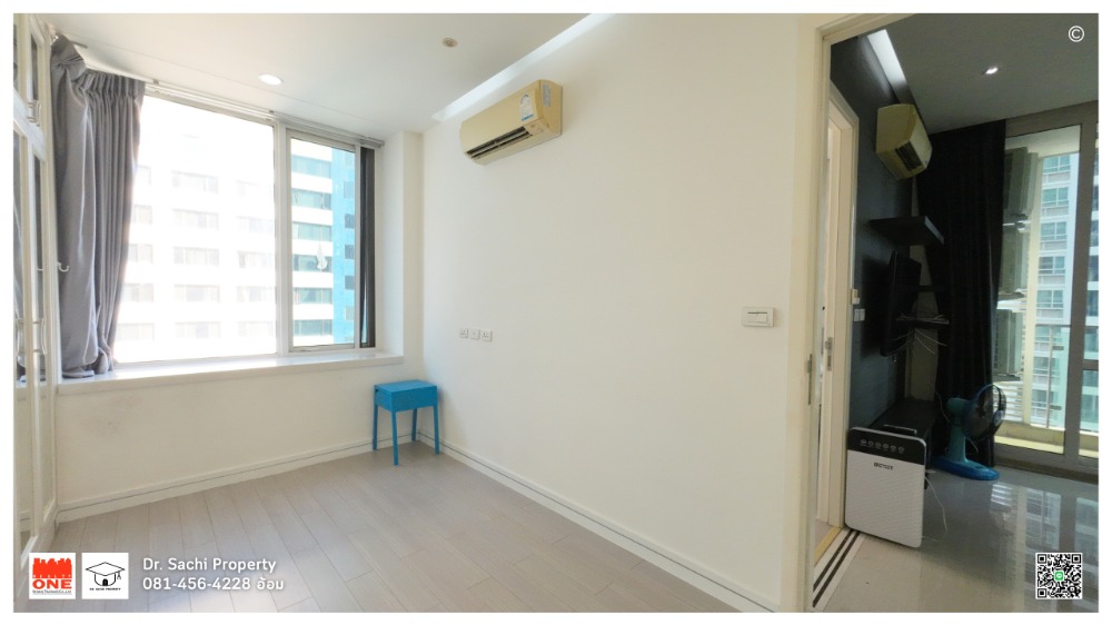 For RentCondoRama9, Petchburi, RCA : Condo for rent, TC Green, Building A, 16th floor, size 54 sq m, near the Orange Line and MRT Rama 9.