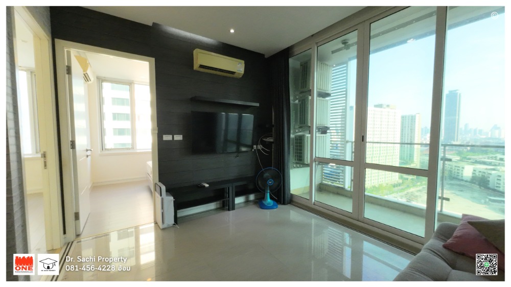 For RentCondoRama9, Petchburi, RCA : Condo for rent, TC Green, Building A, 16th floor, size 54 sq m, near the Orange Line and MRT Rama 9.