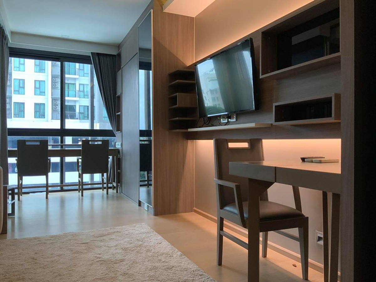 For RentCondoSukhumvit, Asoke, Thonglor : (6month, 1 Year) Urbitia Thonglo condo for rent Sukhumvit 36 BTS Thonglo 5 minutes