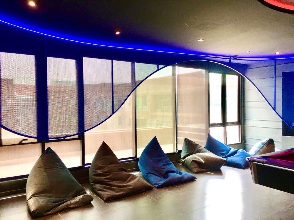 ให้เช่าคอนโดปทุมธานี รังสิต ธรรมศาสตร์ : ให้เช่า Kave Town Colony วิวสระ ตึกD ชั้น 6, ติด ม.กรุงเทพรังสิต พร้อมส่วนกลางทันสมัยกว่า 40 รายการ