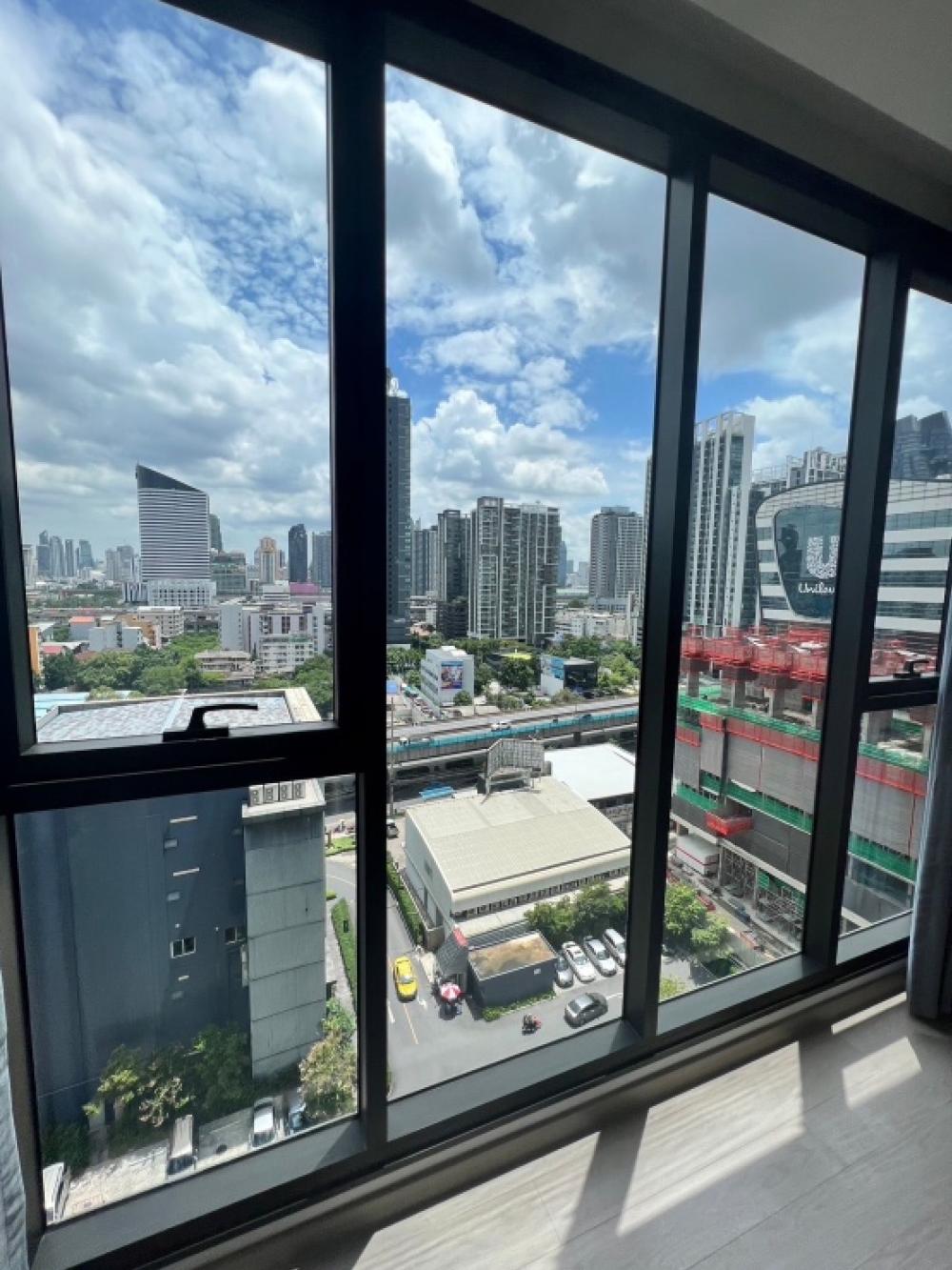 Sale DownCondoRama9, Petchburi, RCA : *HOT* One9five studo, 1bed, 2 bed   FQ ONLY