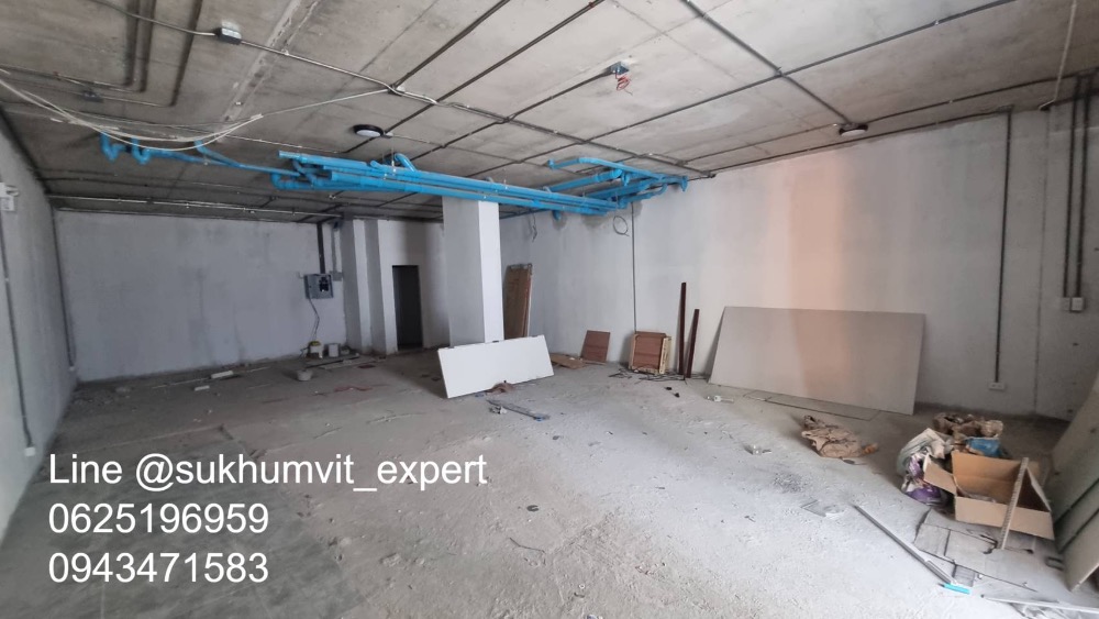 For RentShowroomSukhumvit, Asoke, Thonglor : Commercial space, Asoke - Nana area