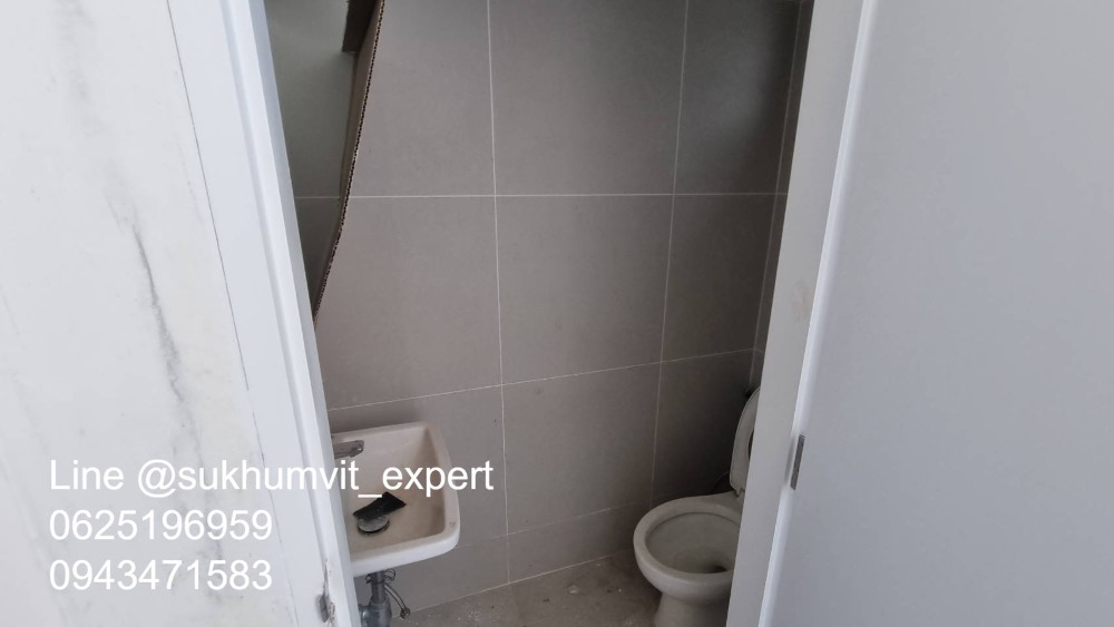 For RentShowroomSukhumvit, Asoke, Thonglor : Commercial space, Asoke - Nana area