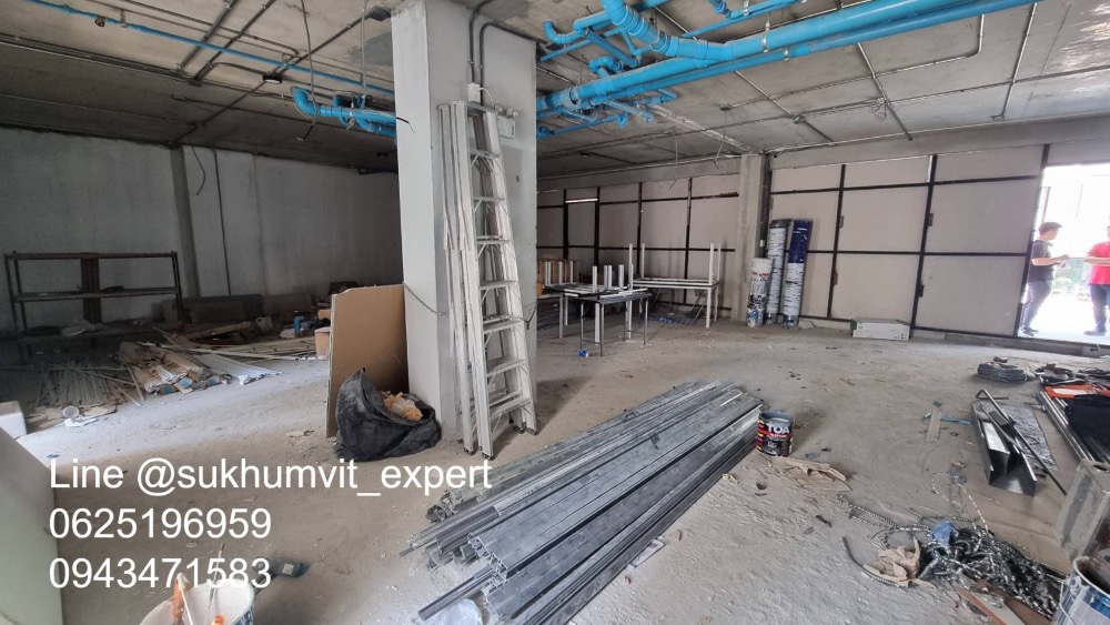 For RentShowroomSukhumvit, Asoke, Thonglor : Commercial space, Asoke - Nana area
