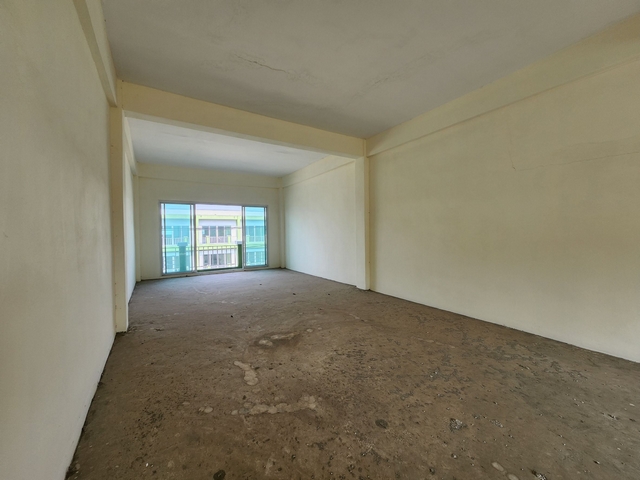 ให้เช่าอาคารพาณิชย์มหาชัย สมุทรสาคร : ให้เช่าตึกแถว 20 ตรว. 3 ชั้น มีชั้นลอย ใกล้โรงเรียนอัสสัมชัญ แคมปัส พระราม 2 เหมาะเปิดบริษัท หรือทำการค้า