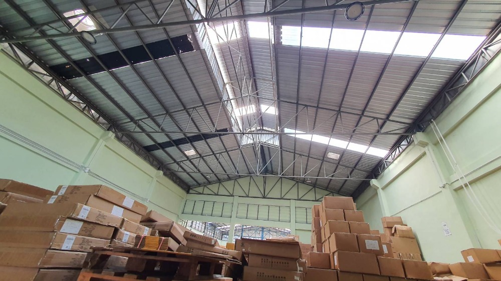 For SaleWarehouseSamut Prakan,Samrong : Warehouse for sale & 3-story office building, area 180 sq m., usable area approximately 950 sq m., Soi Phraeksa 31, Phraeksa, Mueang Samut Prakan, road width 16 meters.