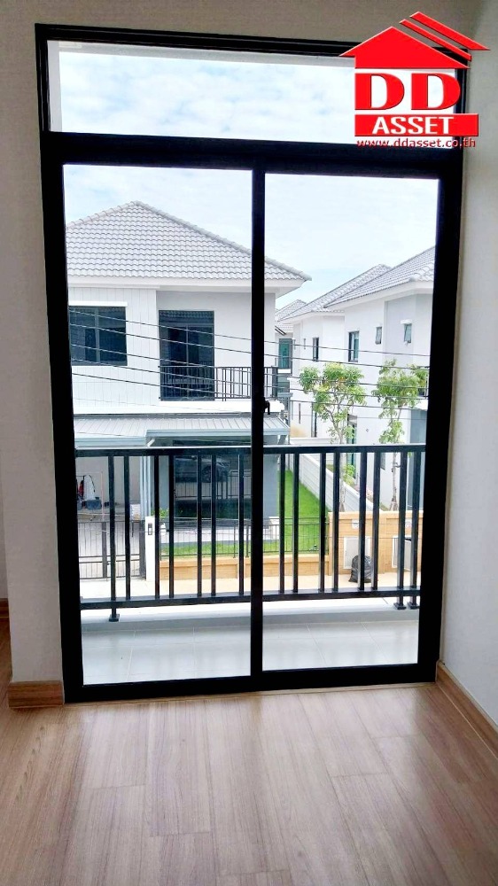 ขายนนทบุรี บางใหญ่ บางบัวทอง : ขายบ้านแฝด 2 ชั้น โครงการ ดิ เอสเซนส์ ชัยพฤกษ์ - วงแหวน (The Essence Chaiyaphruek-Wongwaen)  รหัส H8029