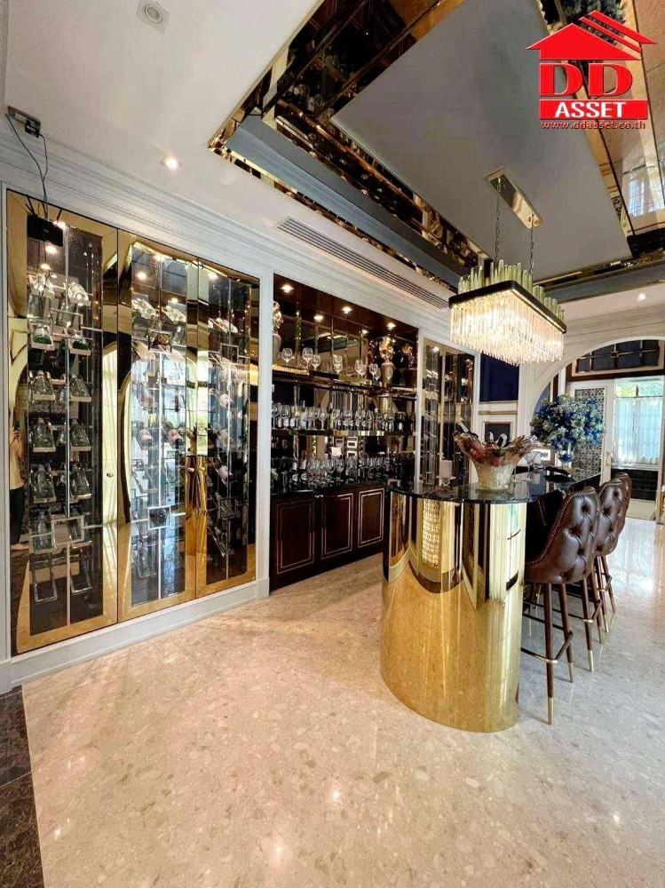 ขายบ้านปิ่นเกล้า จรัญสนิทวงศ์ : ขายคฤหาสน์หรู เดอะแกรนด์ ปิ่นเกล้า The Grand Pinklao ติดถนนบรมราชชนนี Placio de San Telmo (พาลาซิโอ้ เดอ ซาน เตลโม) บ้านมีสระว่ายน้ำกลางบ้าน  รหัส H8031