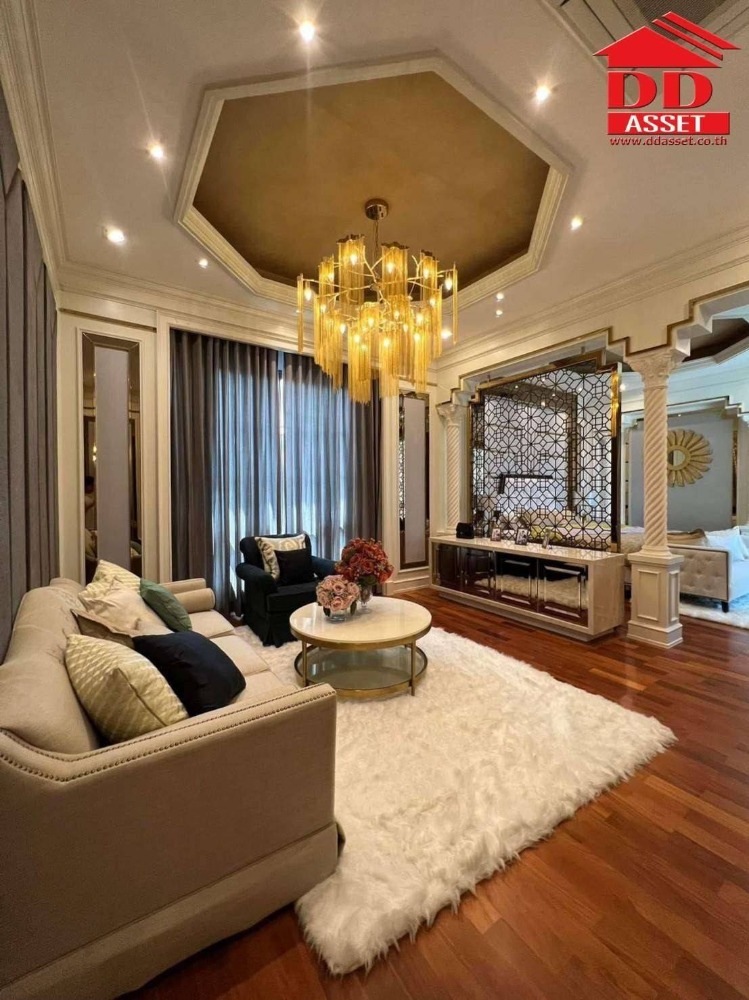 ขายบ้านปิ่นเกล้า จรัญสนิทวงศ์ : ขายคฤหาสน์หรู เดอะแกรนด์ ปิ่นเกล้า The Grand Pinklao ติดถนนบรมราชชนนี Placio de San Telmo (พาลาซิโอ้ เดอ ซาน เตลโม) บ้านมีสระว่ายน้ำกลางบ้าน  รหัส H8031