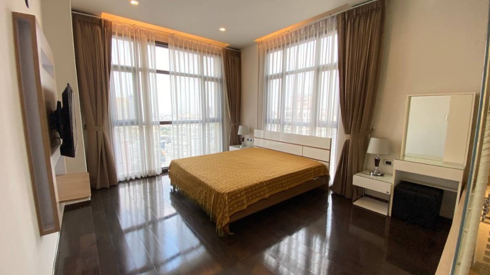 For RentCondoSukhumvit, Asoke, Thonglor : Condo for rent THE XXXIX, city view, 2 bedrooms, 2 bathrooms, fully furnished. With balcony 27th floor