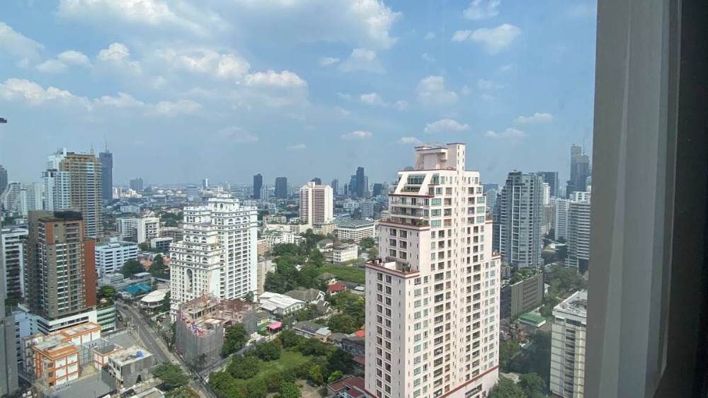 For RentCondoSukhumvit, Asoke, Thonglor : Condo for rent THE XXXIX, city view, 2 bedrooms, 2 bathrooms, fully furnished. With balcony 27th floor
