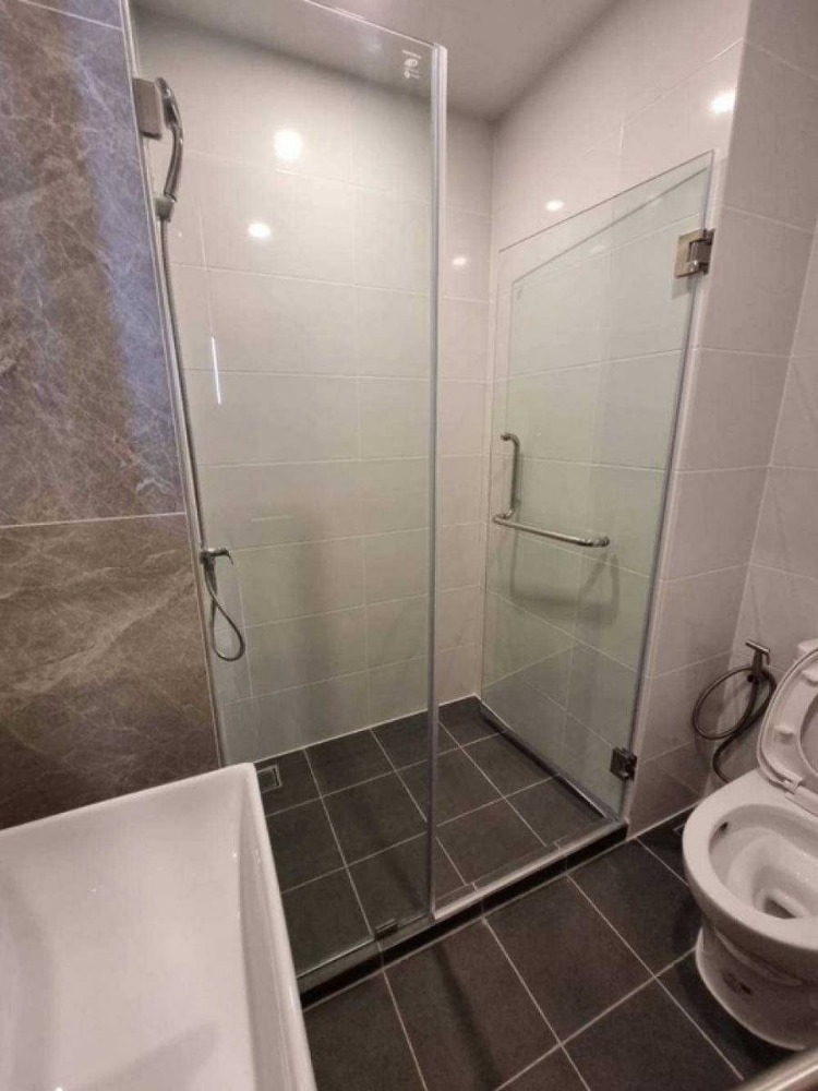 ขายคอนโดลาดพร้าว101 แฮปปี้แลนด์ : S-OLK103  ขายคอนโด ดิออริจิ้น ลาดพร้าว-บางกะปิ, ชั้น 18 วิวเมือง 22.5 ตรม. 3.2 ล้าน 064-959-8900