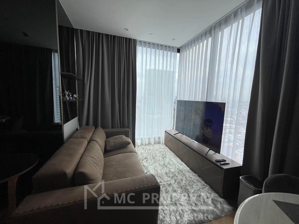 ให้เช่าคอนโดพระราม 9 เพชรบุรีตัดใหม่ RCA : Ashton Asoke Rama9 1 bed for rent 32 sqm only 28,000 per month Tel 0816878954 Line id 0816878954