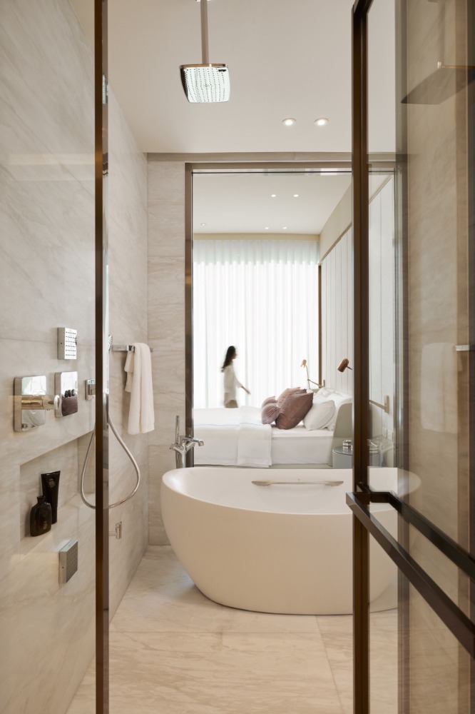 ขายคอนโดวิทยุ ชิดลม หลังสวน : ⭐ที่สุดของความหรูหรา 2 ห้องนอน Scope Langsuan โครงการ Freehold บนทำเลหลังสวน เลี้ยงสัตว์ได้ เฟอร์พร้อมอุปกรณ์ครบครัน บริการทำความสะอาดบ้าน บริการแบบเต็มรูปตลอด 24 ชั่วโมง