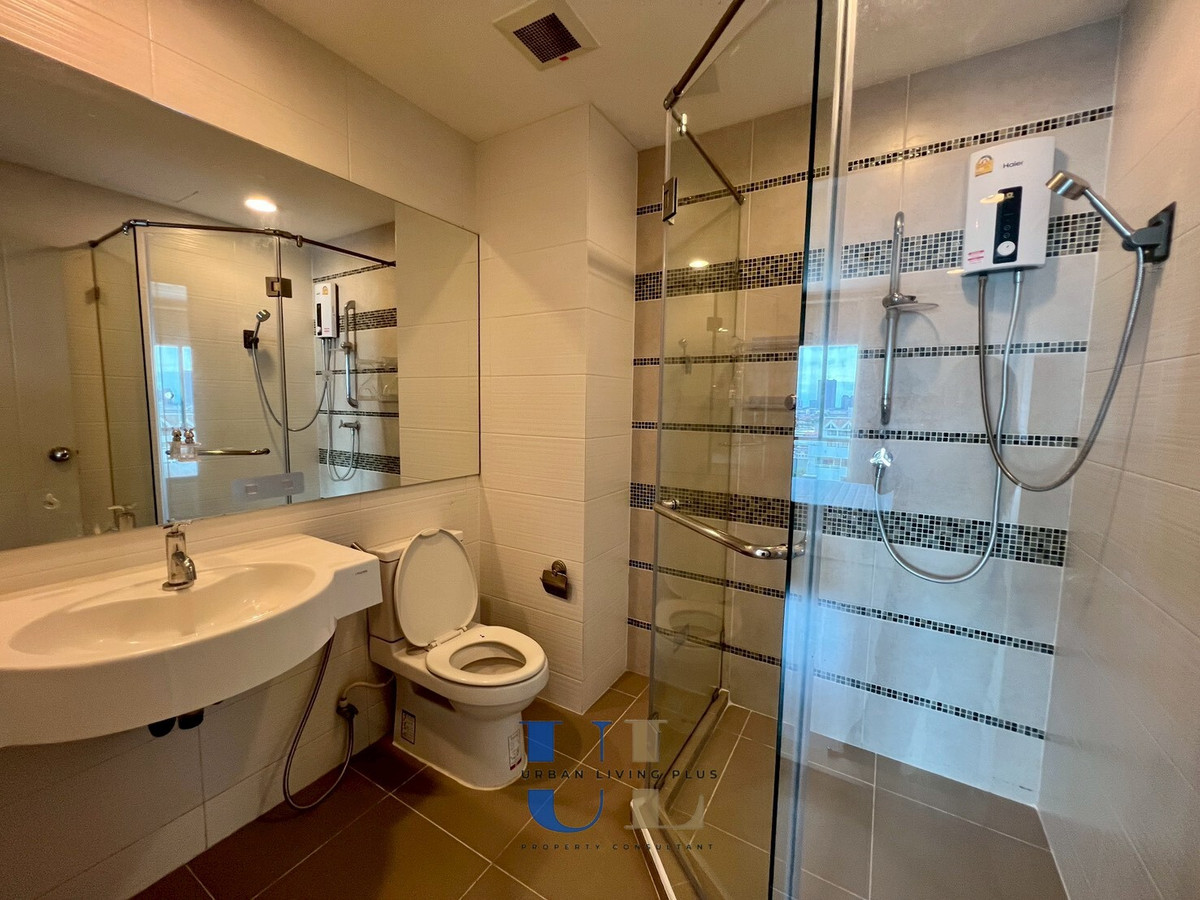 For RentCondoSathorn, Narathiwat : ( UL2603121 ) Tel/Line 096-2479369, FOR RENT!!! Centric Sathorn St.louis // 1 BEDROOM 1 BATHROOM, SIZE 36 SQ.M. RARE ITEM