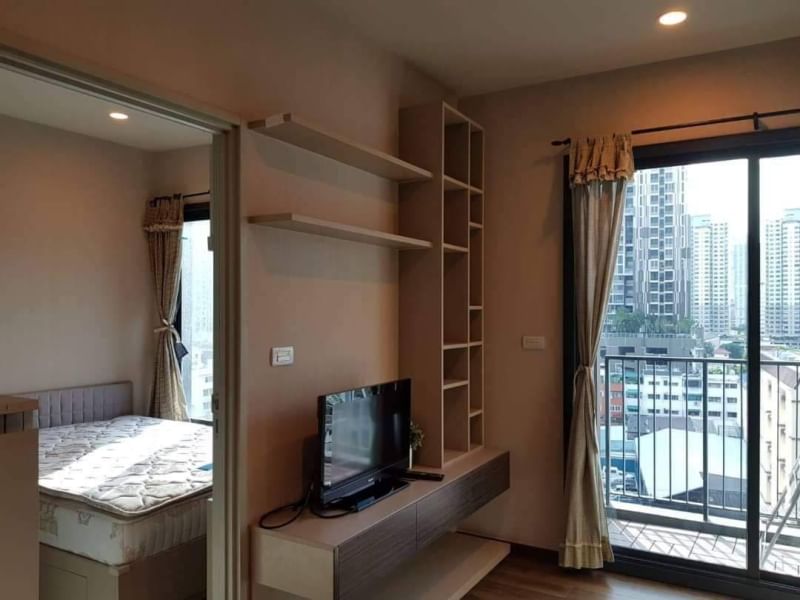 ขายคอนโดสะพานควาย จตุจักร : ขาย ออนิกซ์ พหลโยธิน 1นอน 32ตรม ชั้น10 วิวสระ แถมเฟอร์ฯ เครื่องใช้ไฟฟ้าครบ พร้อมอยู่ คอนโดใกล้ BTS สะพานควาย รพ.เปาโล