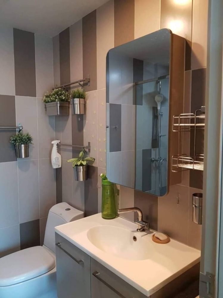 ขายคอนโดสะพานควาย จตุจักร : ขาย ออนิกซ์ พหลโยธิน 1นอน 32ตรม ชั้น10 วิวสระ แถมเฟอร์ฯ เครื่องใช้ไฟฟ้าครบ พร้อมอยู่ คอนโดใกล้ BTS สะพานควาย รพ.เปาโล