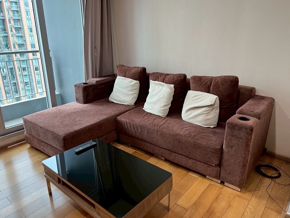 For RentCondoRama9, Petchburi, RCA : The Address Asoke 2bedroom 65sqm for rent only 38,000 please contact 0816878954 