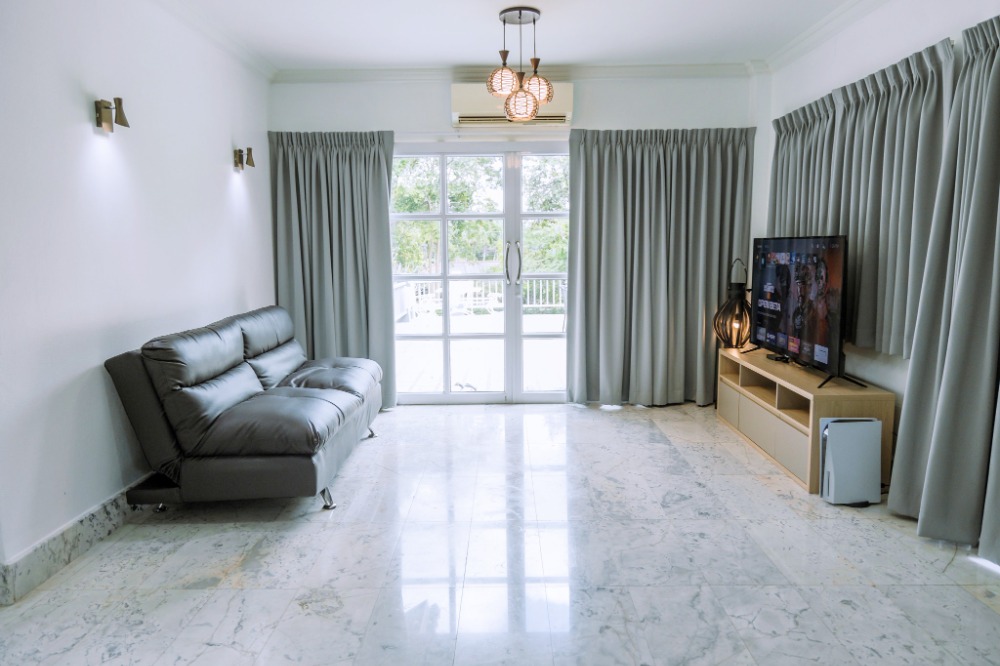 For SaleHousePak Chong KhaoYai : Chalet Prima vacation home, Pak Chong, Khao Yai, 253 sqw., 4 bedrooms, 4 bathrooms, quiet, excellent atmosphere, fully decorated.