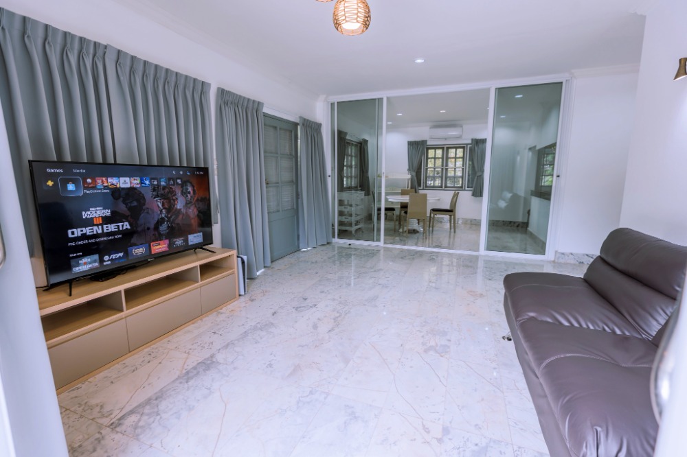 For SaleHousePak Chong KhaoYai : Chalet Prima vacation home, Pak Chong, Khao Yai, 253 sqw., 4 bedrooms, 4 bathrooms, quiet, excellent atmosphere, fully decorated.