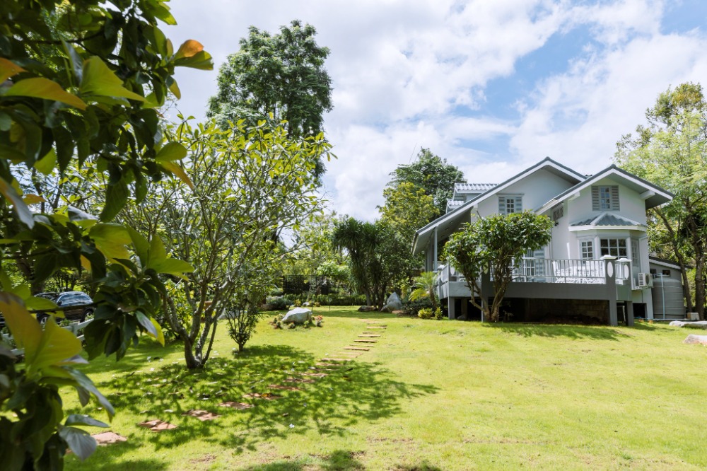 For SaleHousePak Chong KhaoYai : Chalet Prima vacation home, Pak Chong, Khao Yai, 253 sqw., 4 bedrooms, 4 bathrooms, quiet, excellent atmosphere, fully decorated.
