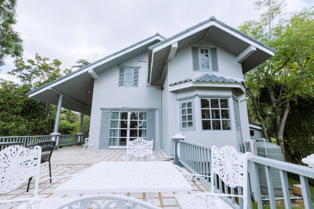For SaleHousePak Chong KhaoYai : Chalet Prima vacation home, Pak Chong, Khao Yai, 253 sqw., 4 bedrooms, 4 bathrooms, quiet, excellent atmosphere, fully decorated.