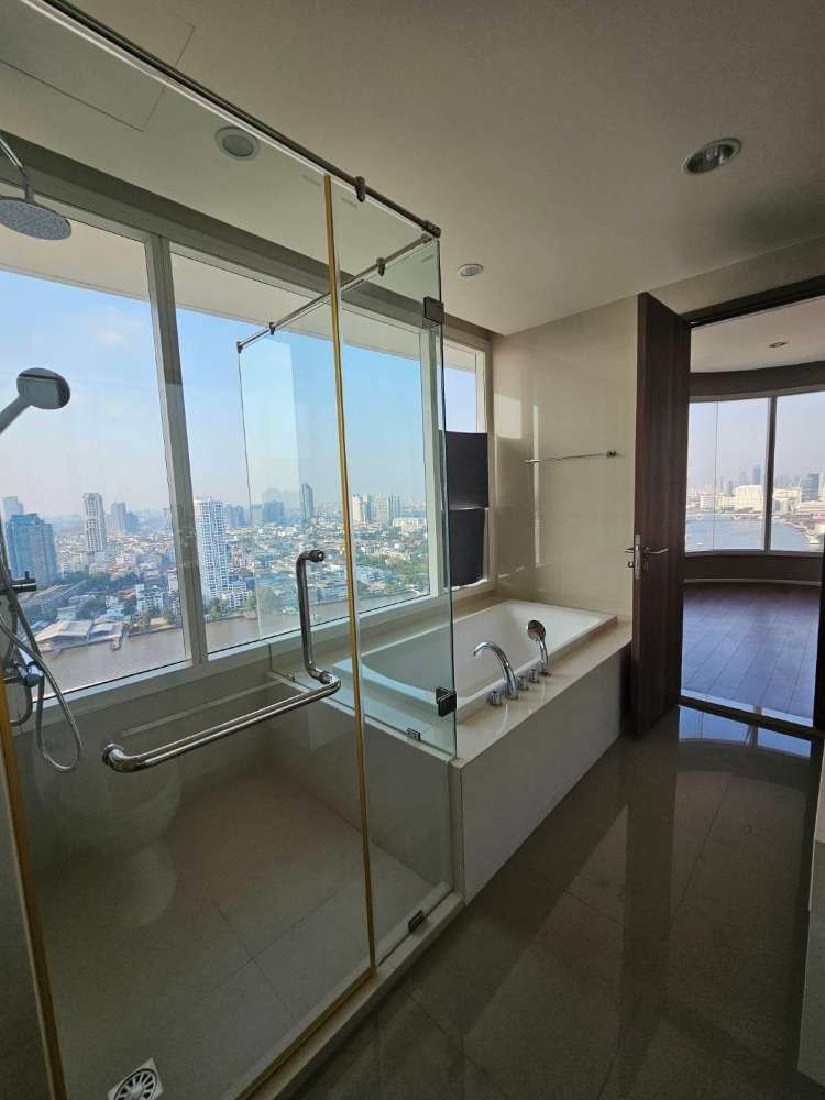 ขายคอนโดสาทร นราธิวาส : ✨เป็นเจ้าของห้องริมแม่น้ำ ใช้เวลาผ่อนคลายกับครอบครัว 3 ห้องนอน พื้นที่ 160 ตารางเมตร พร้อมระเบียงใหญ่วิวสวย ทำเลดี ใกล้กับ Asiatique และโรงเรียนนานาชาติ Shrewsbury