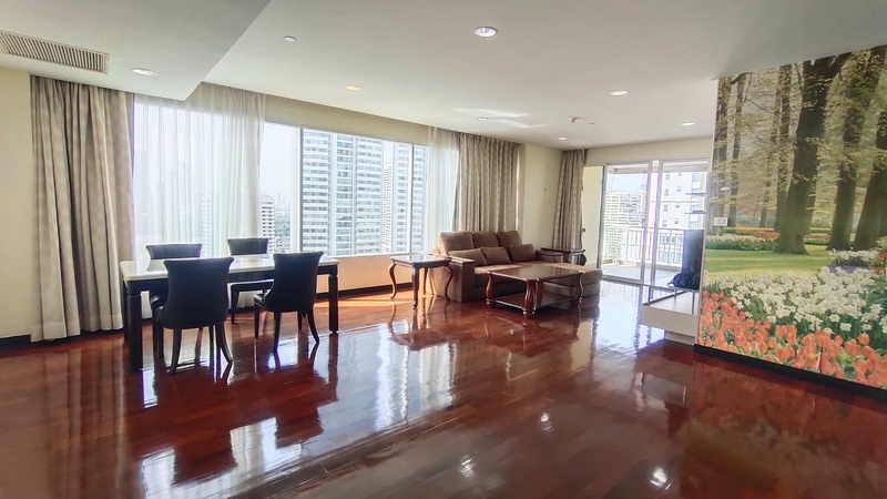 ให้เช่าคอนโดสุขุมวิท อโศก ทองหล่อ : Condo 165 sqm., 3 bedrooms for rent @Sukhumvit 22