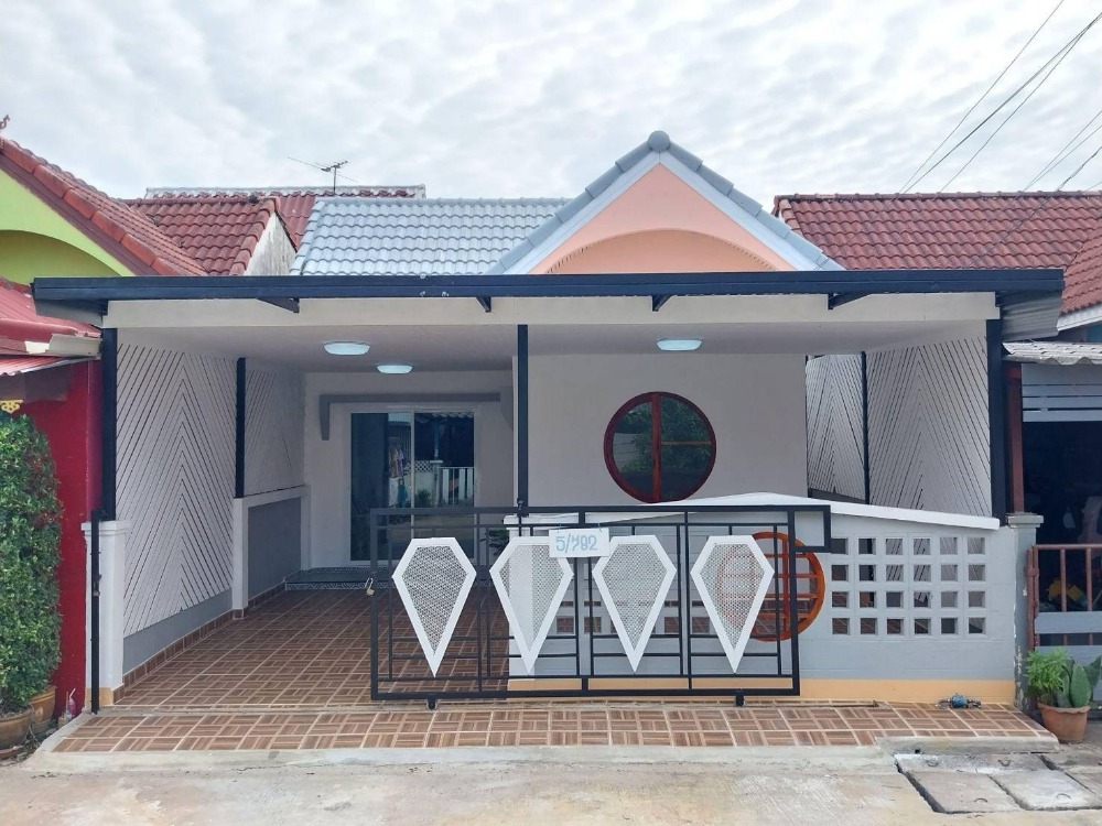 For SaleHouseMin Buri, Romklao : One-story house Nantawan Village 5, Soi Liapwaree 11 Big C Nong Chok, Makro, Stadium, Clock Tower, Suvarnabhumi, Lat Krabang, Nong Chok Central Market