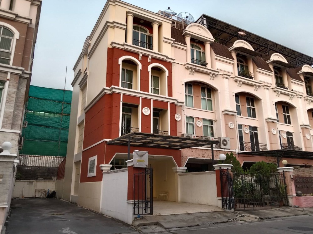 For RentTownhomeRama3 (Riverside),Satupadit : Townhouse for rent, 4 floors, Arunphat Village, Rama 3, Tel. 0999983897