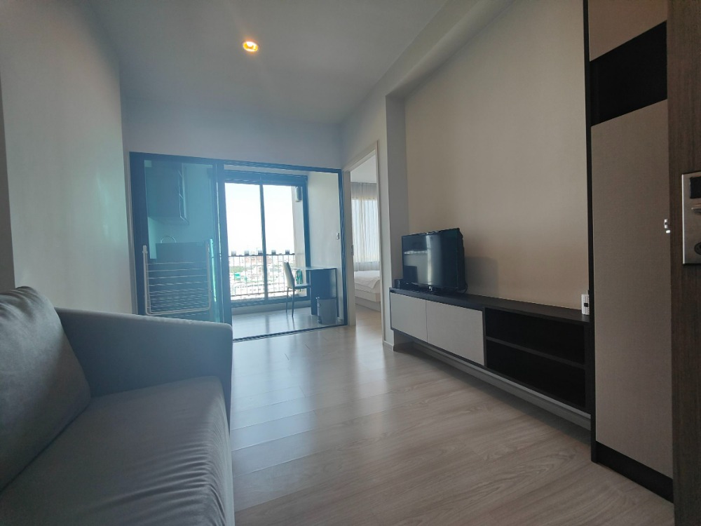For SaleCondoBangna, Bearing, Lasalle : Condo for sale, The Gallery Bearing, 16th floor, near BTS Bearing. Type 1 Bedroom, 1 Bath Size 35.03sq m.