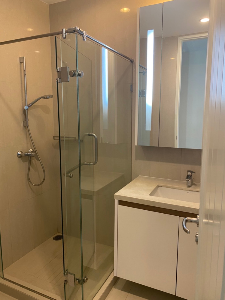 ขายคอนโดวิทยุ ชิดลม หลังสวน : For sale/rent: Luxury condo “Q Langsuan” 3 Bedroom 4 Bathroom 160 SQ.M.