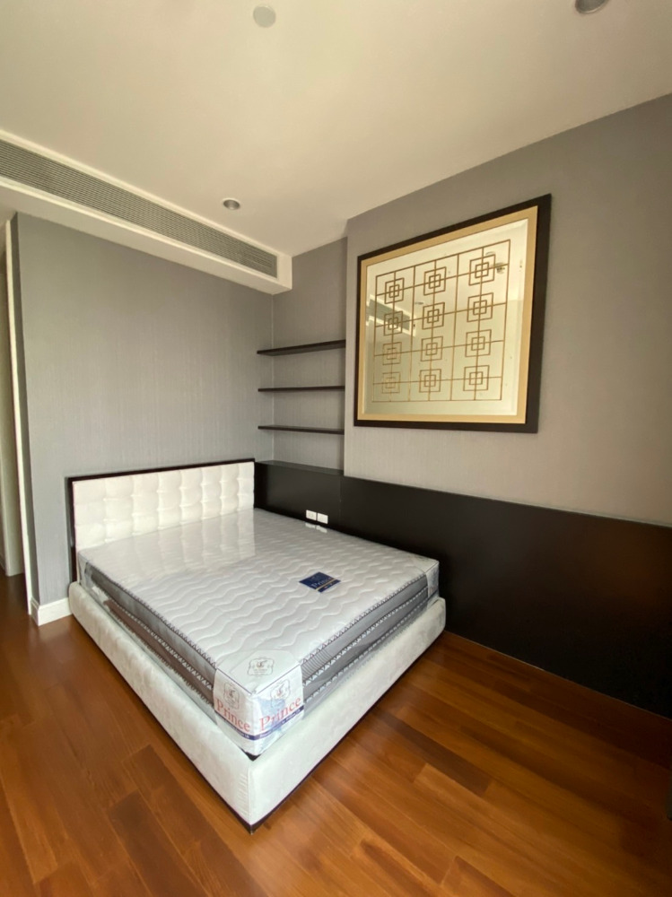 ขายคอนโดวิทยุ ชิดลม หลังสวน : For sale/rent: Luxury condo “Q Langsuan” 3 Bedroom 4 Bathroom 160 SQ.M.