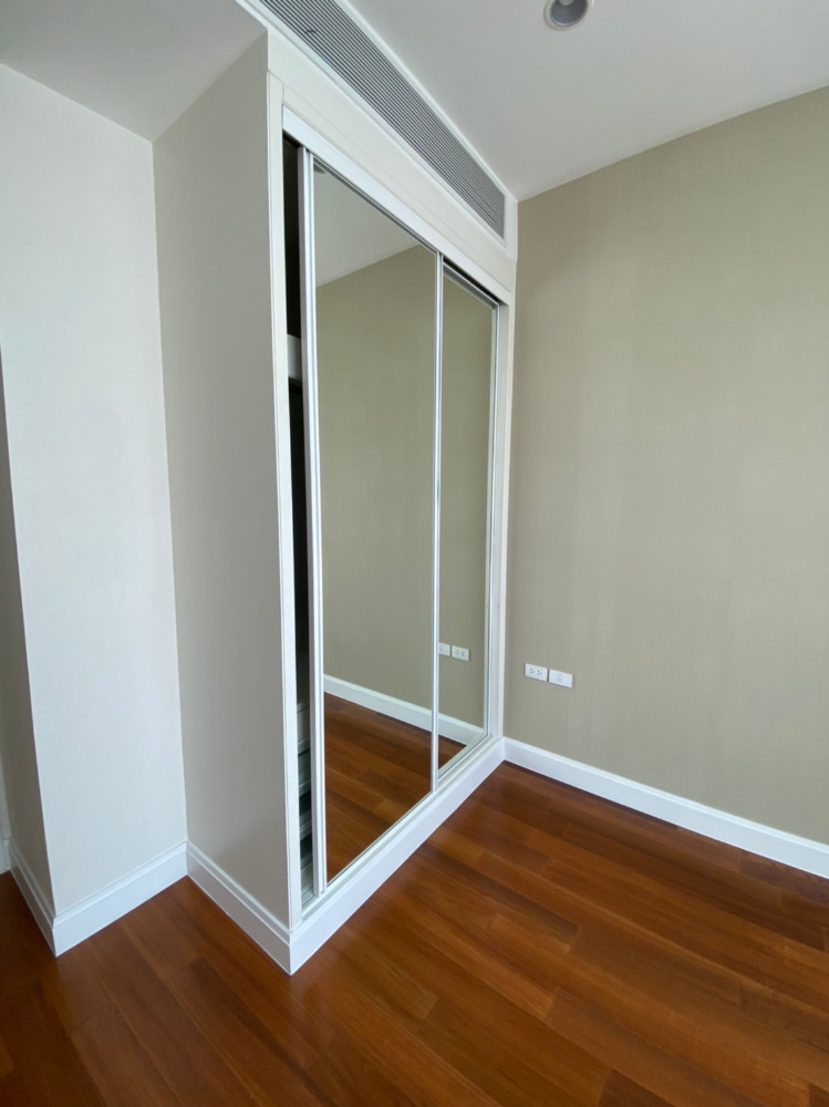 ขายคอนโดวิทยุ ชิดลม หลังสวน : For sale/rent: Luxury condo “Q Langsuan” 3 Bedroom 4 Bathroom 160 SQ.M.