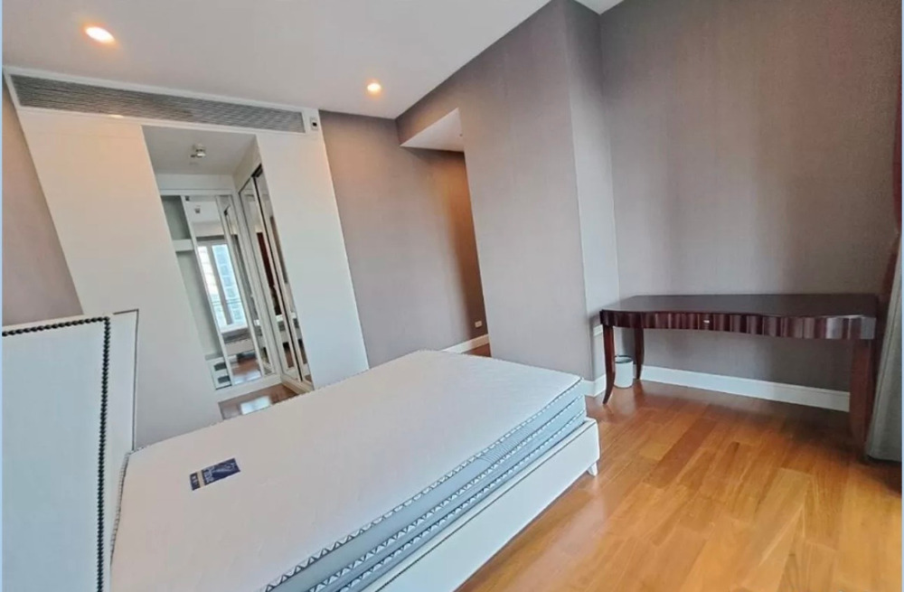 ขายคอนโดวิทยุ ชิดลม หลังสวน : For sale/rent: Luxury condo “Q Langsuan” 3 Bedroom 4 Bathroom 160 SQ.M.