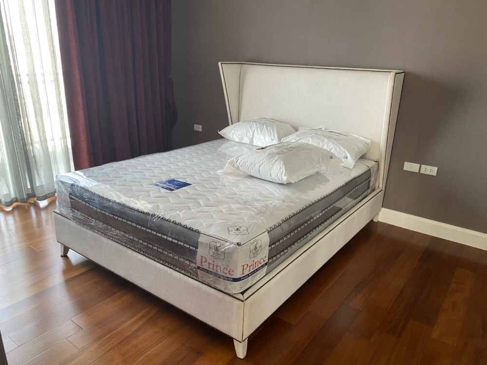 ขายคอนโดวิทยุ ชิดลม หลังสวน : For sale/rent: Luxury condo “Q Langsuan” 3 Bedroom 4 Bathroom 160 SQ.M.