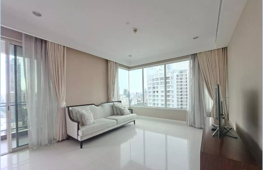 ขายคอนโดวิทยุ ชิดลม หลังสวน : For sale/rent: Luxury condo “Q Langsuan” 3 Bedroom 4 Bathroom 160 SQ.M.