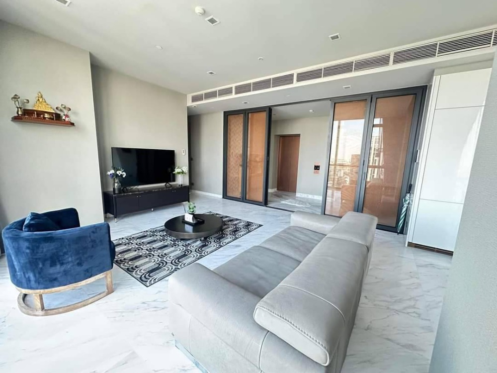 ขายคอนโดสุขุมวิท อโศก ทองหล่อ : ขายด่วน!! 34.9 ล้าน   เช่า 150,000  125.20 sqm