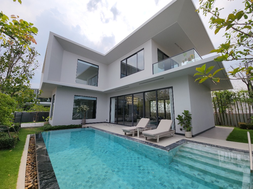 ขายบ้านพัทยา บางแสน ชลบุรี สัตหีบ : พูลวิลล่าพัทยา2ชั้น ที่ดิน103ตร.ว. พื้นที่ใช้สอย 450 ตร.ม.[ติดมอเตอร์เวย์สาย7พัทยา] 3นอน4น้ำ2ที่จอดรถ ห่างจากโรงเรียนนานาชาติรักบี้  23 กิโลเมตร โครงการขนาดใหญ่75ไร่