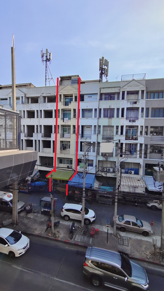 For SaleShop HouseSamut Prakan,Samrong : 6-story commercial building for sale, Theparak Plaza. 34.7 sq m, next to Samrong BTS station.