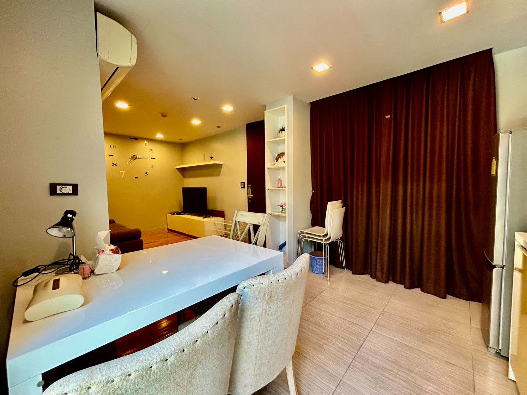 ขายคอนโดสีลม ศาลาแดง บางรัก : ขาย คอนโด ใกล้ BTS ช่องนนทรี ควอด สีลม Quad Silom 38 ตรม 1นอน วิวโล่ง