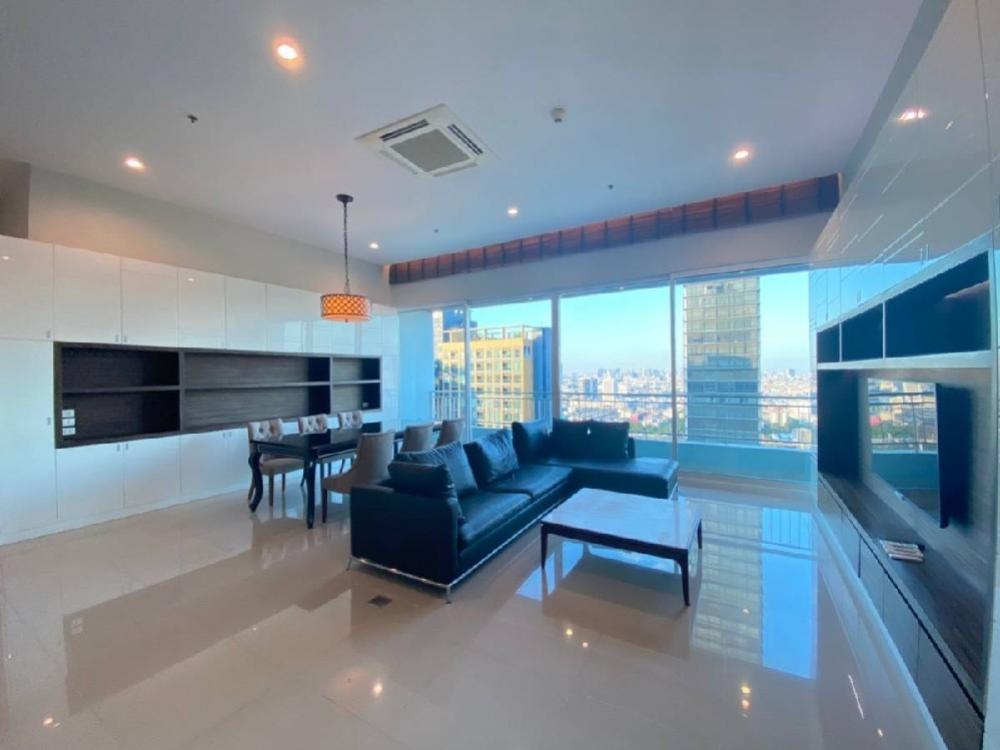 For RentCondoRama9, Petchburi, RCA : For rent: Penthouse room The Circle Condominium Petchburi36.