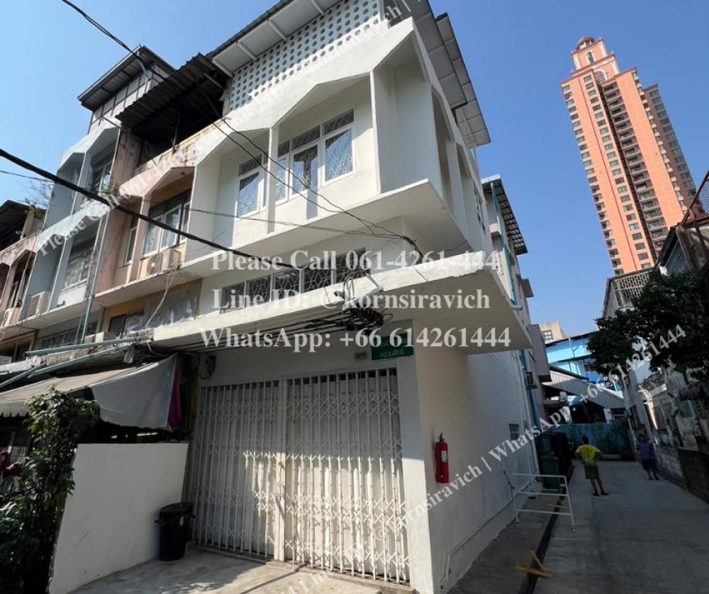 ให้เช่าทาวน์โฮมสุขุมวิท อโศก ทองหล่อ : ปล่อยเช่าบ้านทำ Airbnb ซอยสุขุมวิท 22-24 ใกล้ห้าง Emsphere และ BTS สถานีพร้อมพงษ์