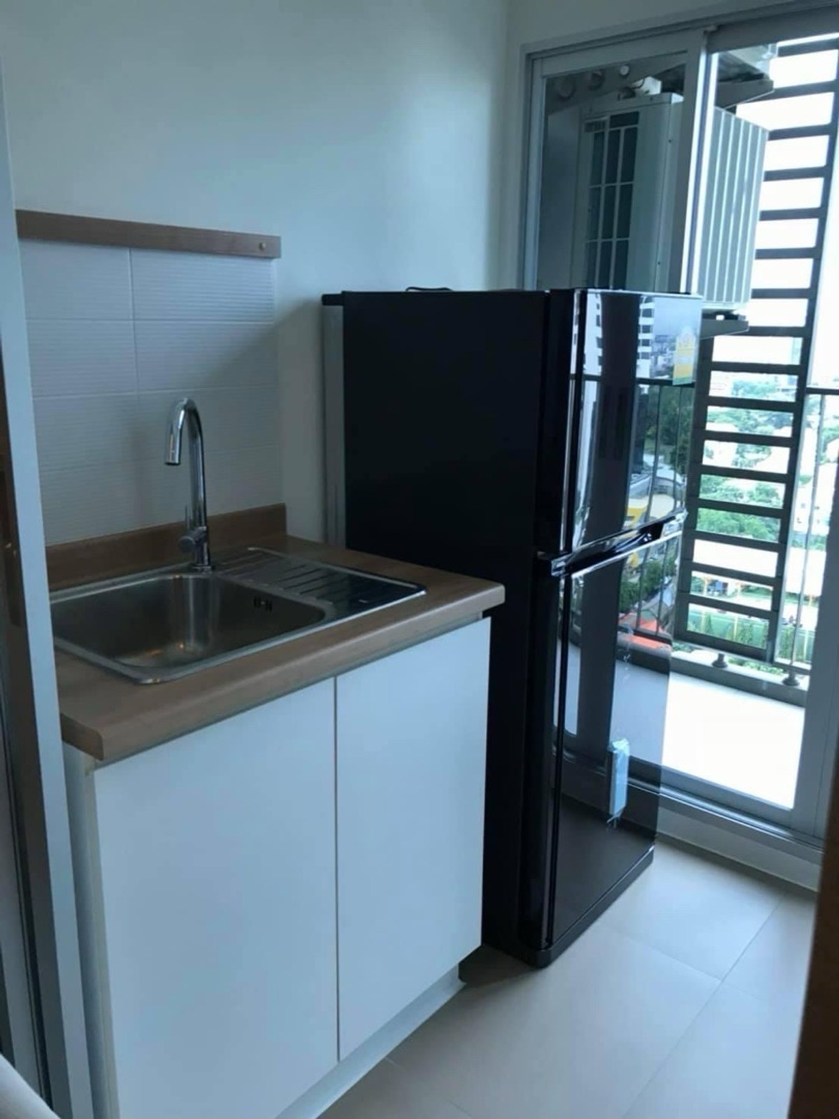 For RentCondoRamkhamhaeng, Hua Mak : For rent: U Delight @ Huamak Station, washing machine included