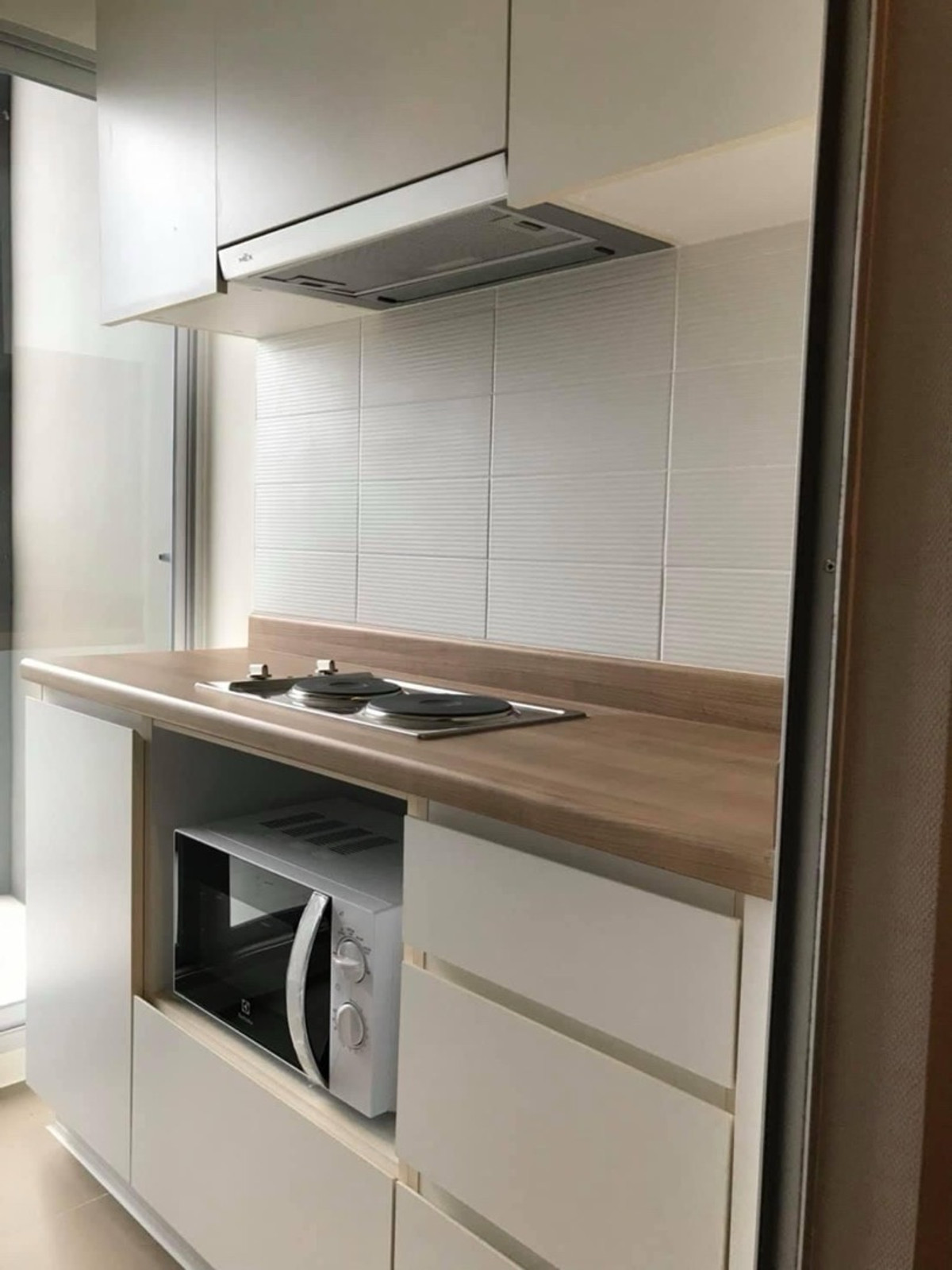 For RentCondoRamkhamhaeng, Hua Mak : For rent: U Delight @ Huamak Station, washing machine included