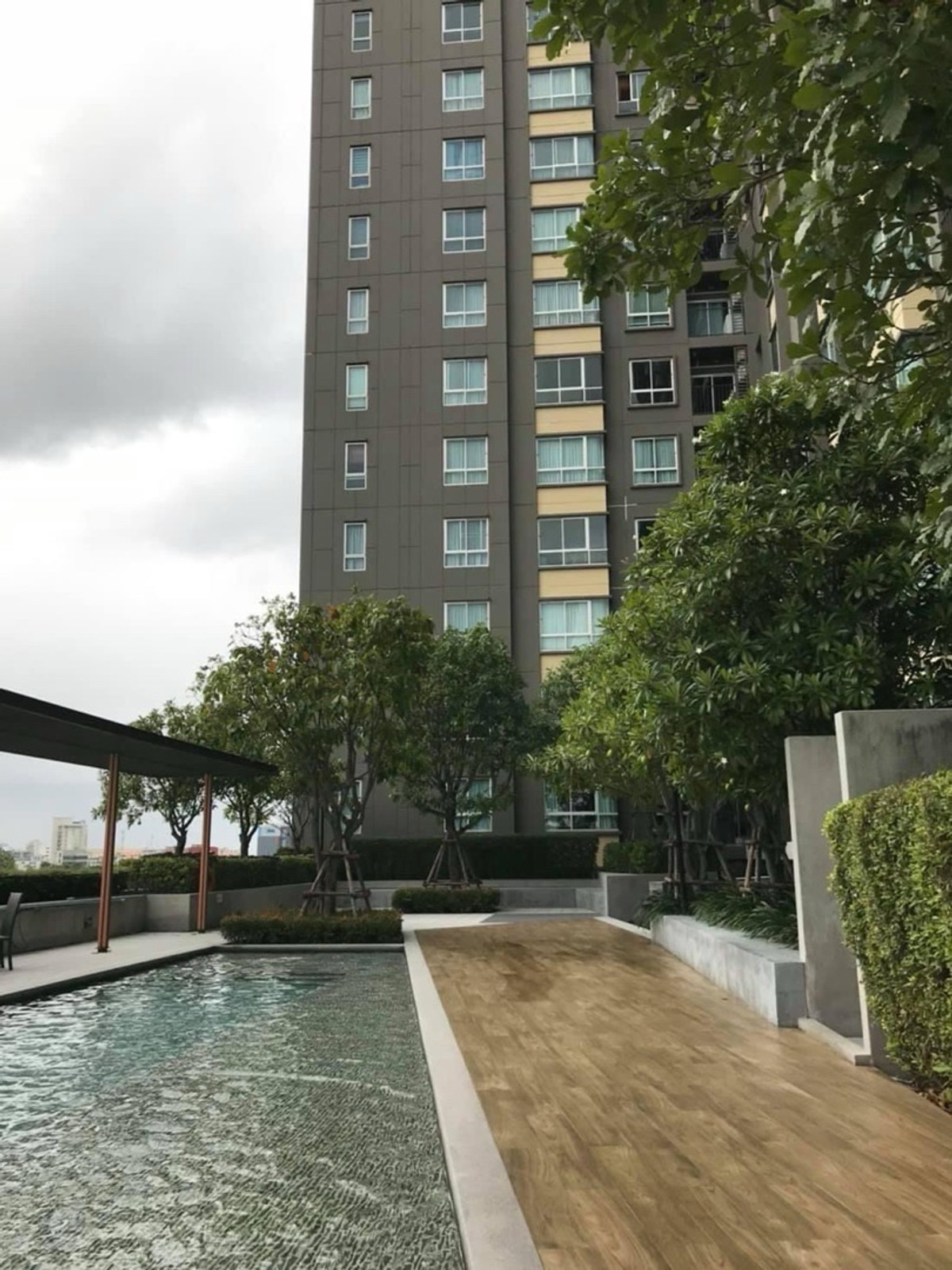 For RentCondoRamkhamhaeng, Hua Mak : For rent: U Delight @ Huamak Station, washing machine included