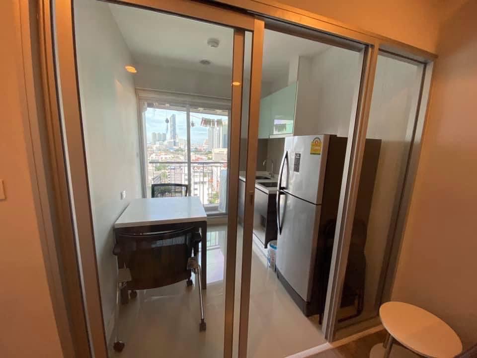 For RentCondoSathorn, Narathiwat : For rent 📌Centric Sathorn - Saint Louis📌, convenient travel, near BTS Saint Louis 200 m., furniture, complete electrical appliances.